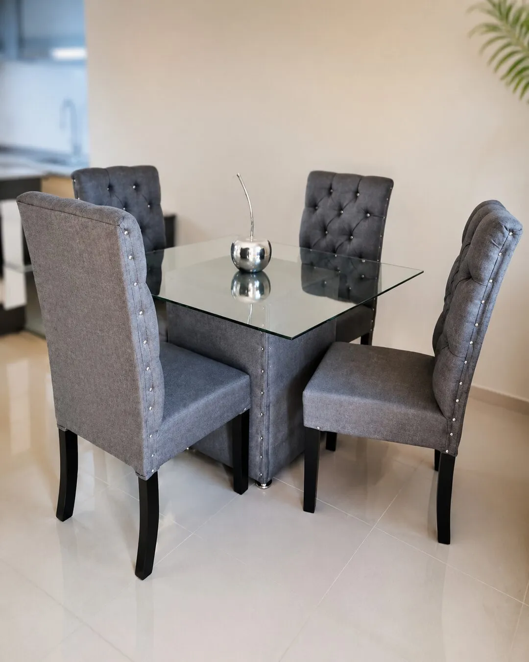 Comedor Gris Capitoné 4 Puestos